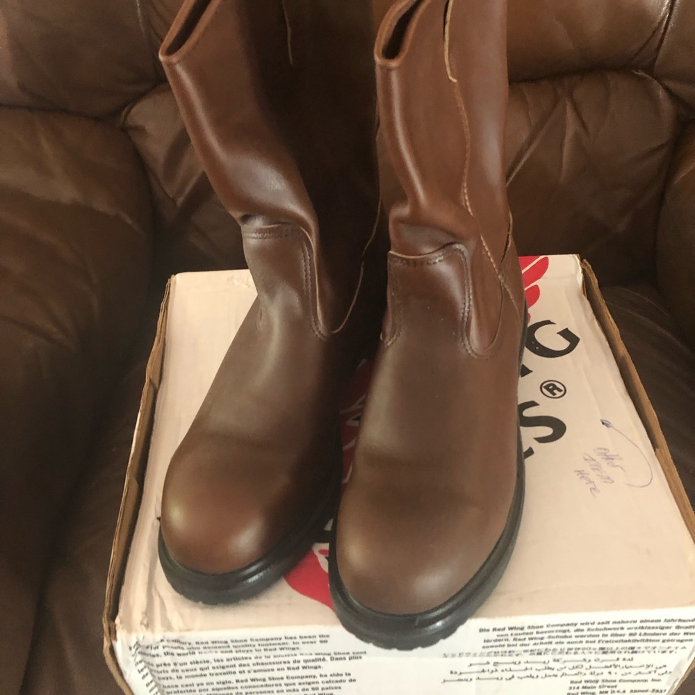 Brand new red wing boots